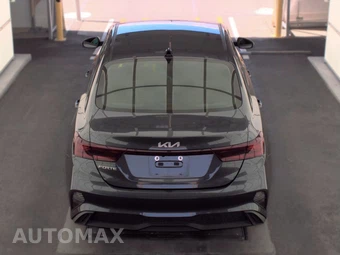2024 Kia Forte LXS – miniatura 5