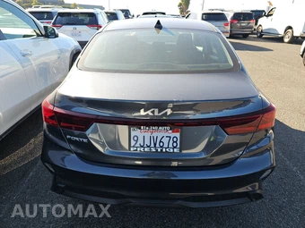 2024 Kia Forte LXS - miniatura 5