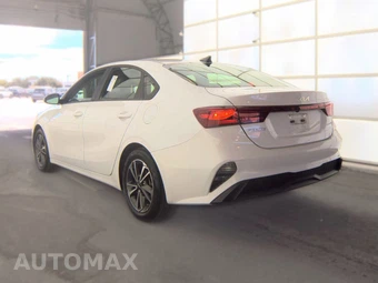 2024 Kia Forte LXS – miniatura 6
