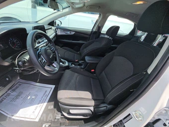 2024 Kia Forte LXS – miniatura 7