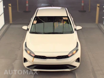2024 Kia Forte LXS – miniatura 2