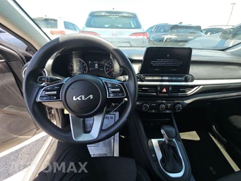 2024 Kia Forte LXS - miniatura 11
