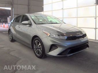 2024 Kia Forte LXS - miniatura 3