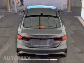 2024 Kia Forte LXS - miniatura 5