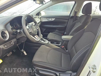 2024 Kia Forte LXS - miniatura 7