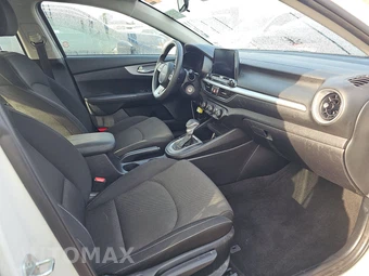 2024 Kia Forte LXS - miniatura 8