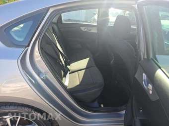 2024 Kia Forte LXS – miniatura 13