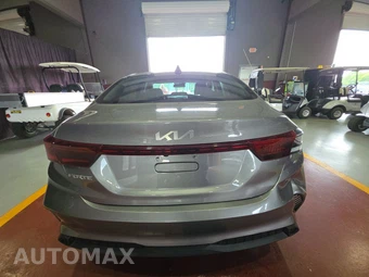 2024 Kia Forte LXS - miniatura 5