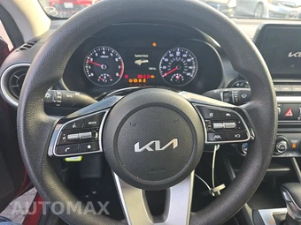 2024 Kia Forte LXS - miniatura 10
