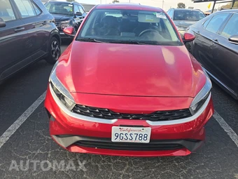 2024 Kia Forte LXS - miniatura 2