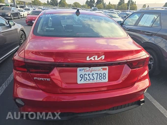 2024 Kia Forte LXS - miniatura 5