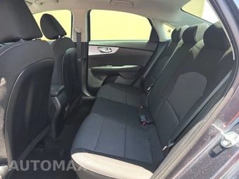 2024 Kia Forte LXS – miniatura 9