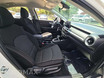 2024 Kia Forte LXS - miniatura 18