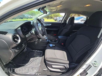 2024 Kia Forte LXS - miniatura 6