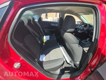 2024 Kia Forte LXS – miniatura 13