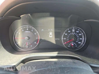 2024 Kia Forte LXS – miniatura 6