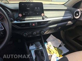 2024 Kia Forte LXS – miniatura 7