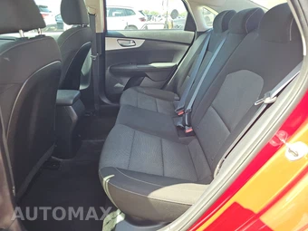 2024 Kia Forte LXS – miniatura 13