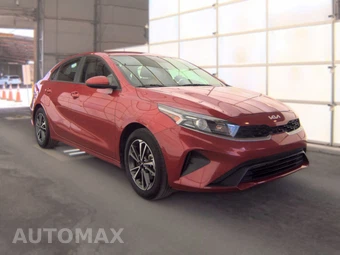 2024 Kia Forte LXS – miniatura 3