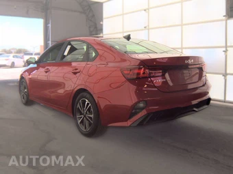 2024 Kia Forte LXS – miniatura 6