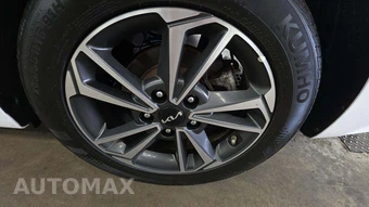 2024 Kia Forte LXS - miniatura 24