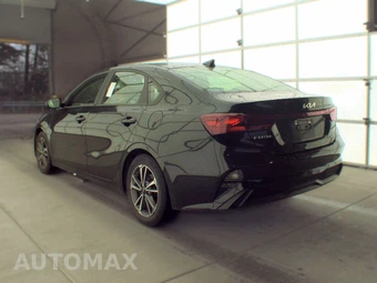 2024 Kia Forte LXS - miniatura 6