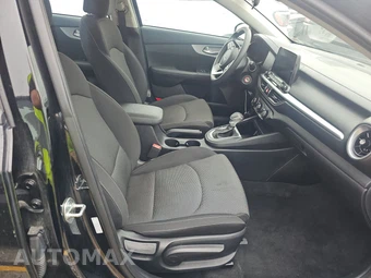 2024 Kia Forte LXS - miniatura 8