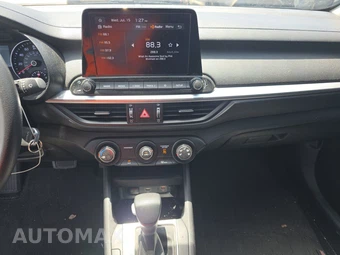 2024 Kia Forte LXS – miniatura 17