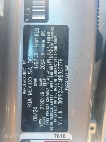 2024 Kia Forte LXS - miniatura 17