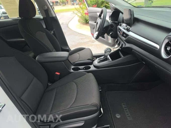 2024 Kia Forte LXS - miniatura 15