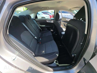 2024 Kia Forte LXS - miniatura 16