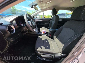 2024 Kia Forte LXS - miniatura 6