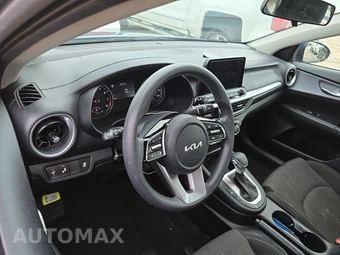 2024 Kia Forte LXS - miniatura 16