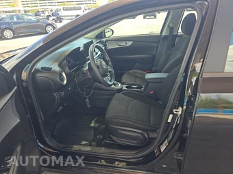 2024 Kia Forte LXS - miniatura 7