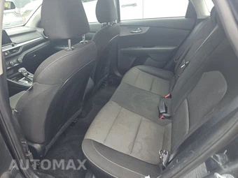 2024 Kia Forte LXS - miniatura 13