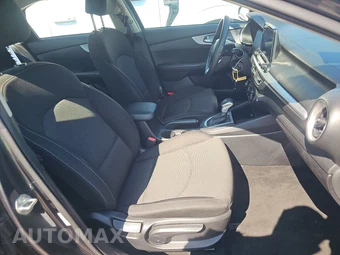 2024 Kia Forte LXS - miniatura 8