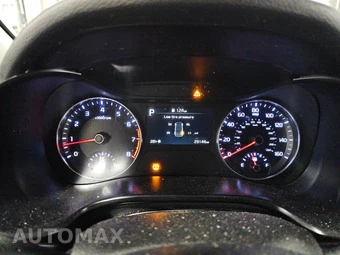 2024 Kia Forte LXS - miniatura 12