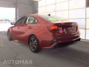 2024 Kia Forte LXS – miniatura 6