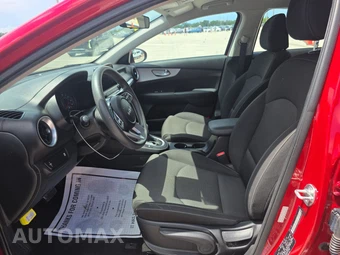 2024 Kia Forte LXS – miniatura 7