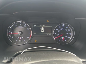 2024 Kia Forte LXS – miniatura 12