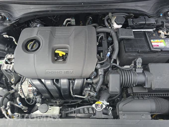 2024 Kia Forte LXS – miniatura 15
