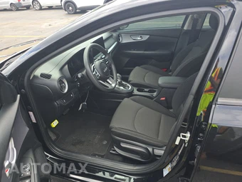 2024 Kia Forte LXS – miniatura 7