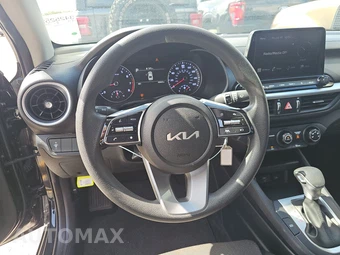 2024 Kia Forte LXS - miniatura 10