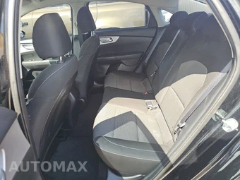 2024 Kia Forte LXS - miniatura 13