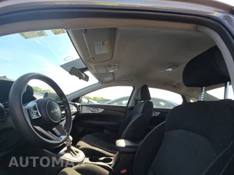 2024 Kia Forte LXS – miniatura 17