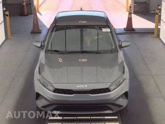 2024 Kia Forte LXS – miniatura 2
