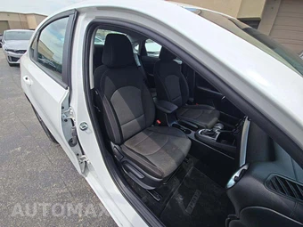 2024 Kia Forte LXS - miniatura 15