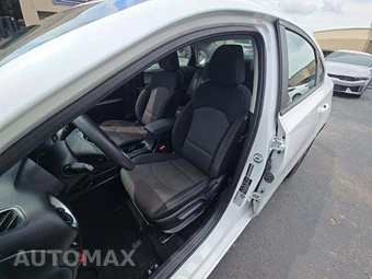 2024 Kia Forte LXS - miniatura 3