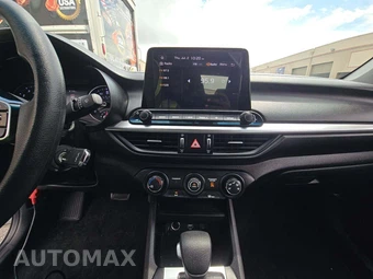 2024 Kia Forte LXS - miniatura 7