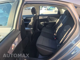 2024 Kia Forte LXS - miniatura 13